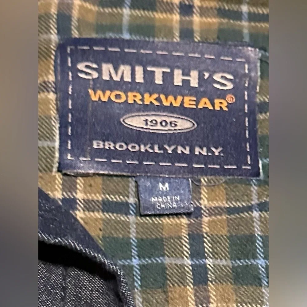 Smith’s Workwear Size Medium (Fits Like A Large) Blue Denim Shirt Shacket EUC